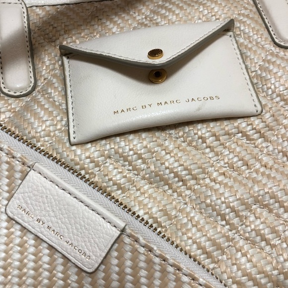 Marc by Marc Jacobs - Picture 3 of 6